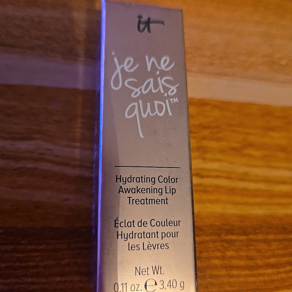 IT Cosmetics Je Ne Sais Quoi Lip Treatment NIB